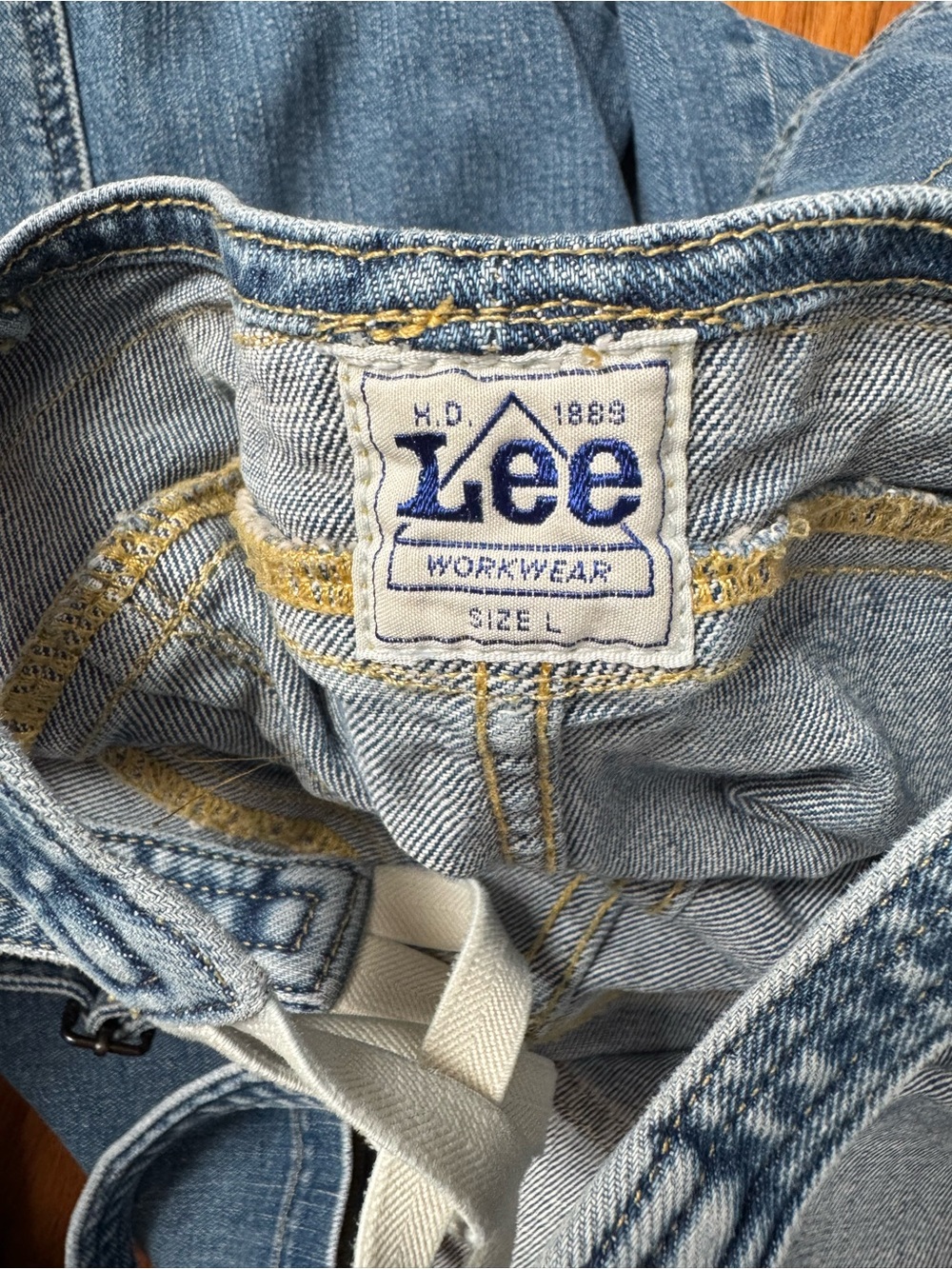 Women’s Vintage Lee Classic Flare Denim Overalls - Picture 3 of 5